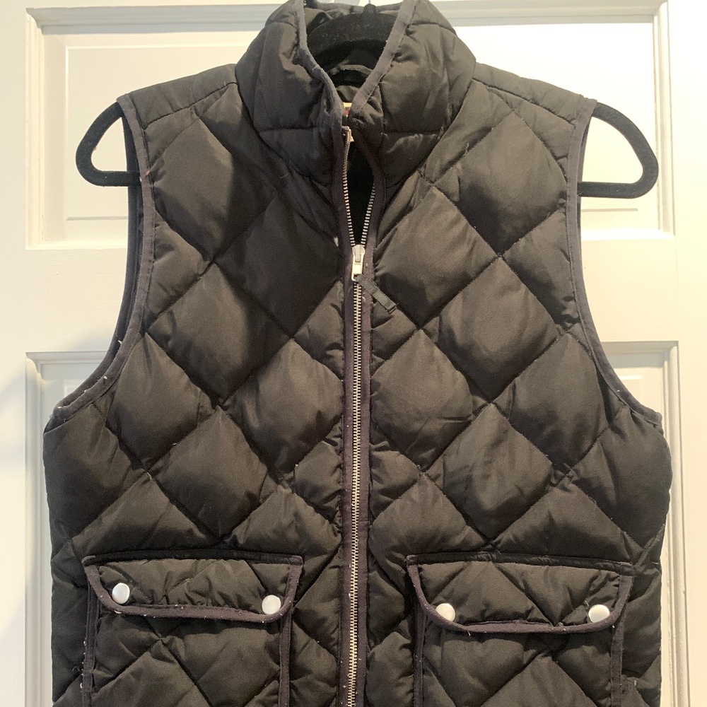 Woolrich Black Puffer Vest